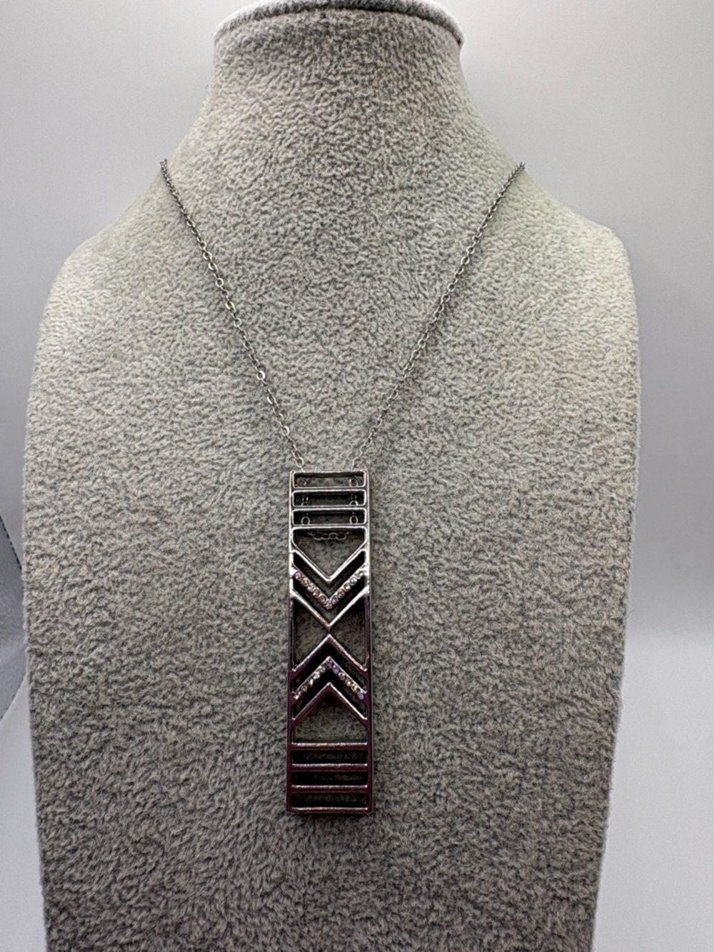 Express Silver Rhinestone Bar Necklace - Picture 2 of 7